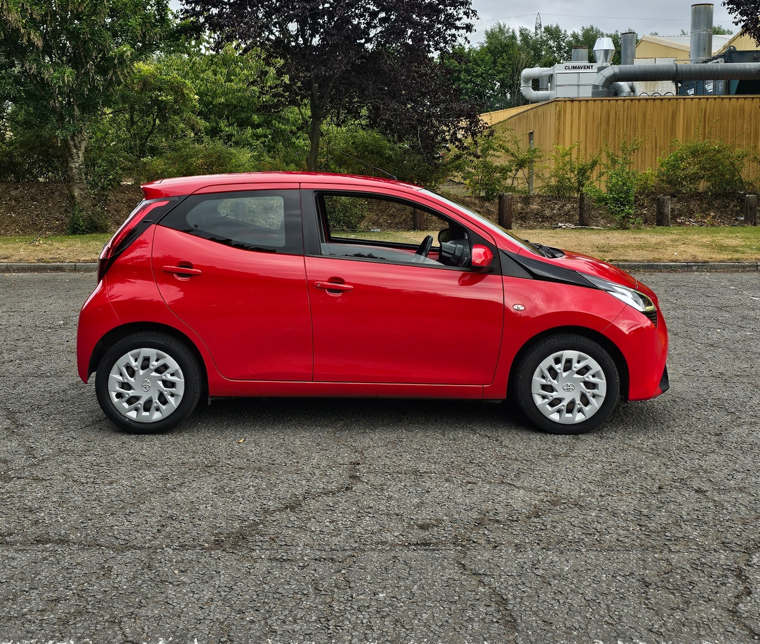 Used Toyota AYGO 2020 for sale - 77807590: Photo 8