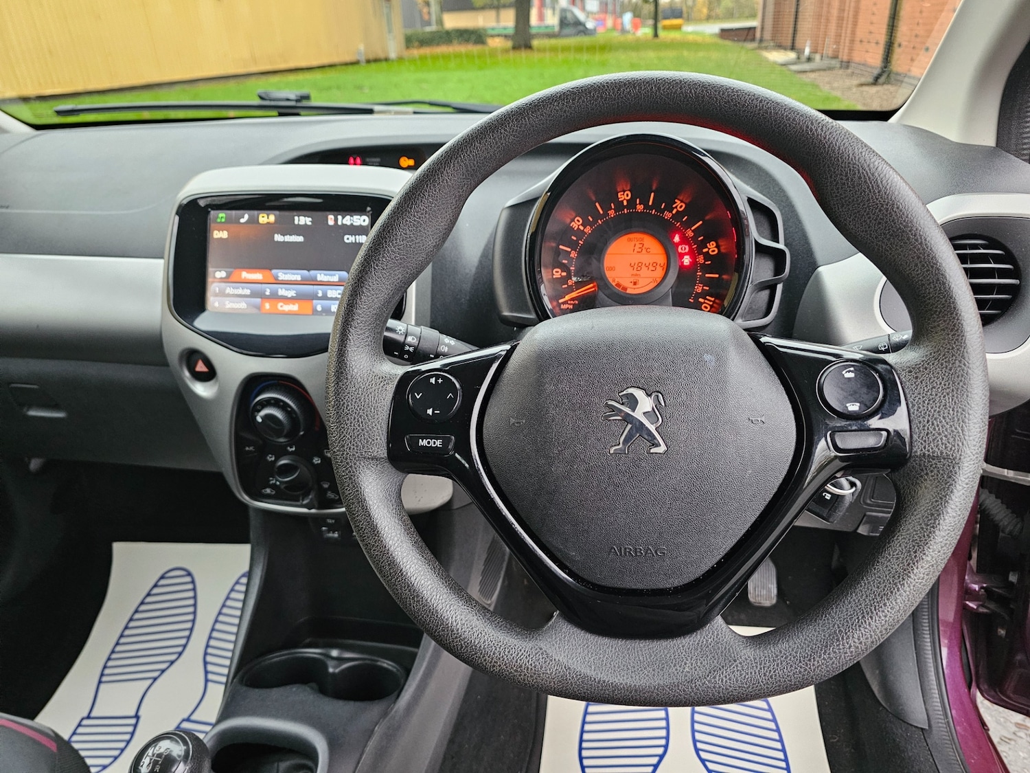 Used Peugeot 108 2014 for sale - 76526482: Photo 10