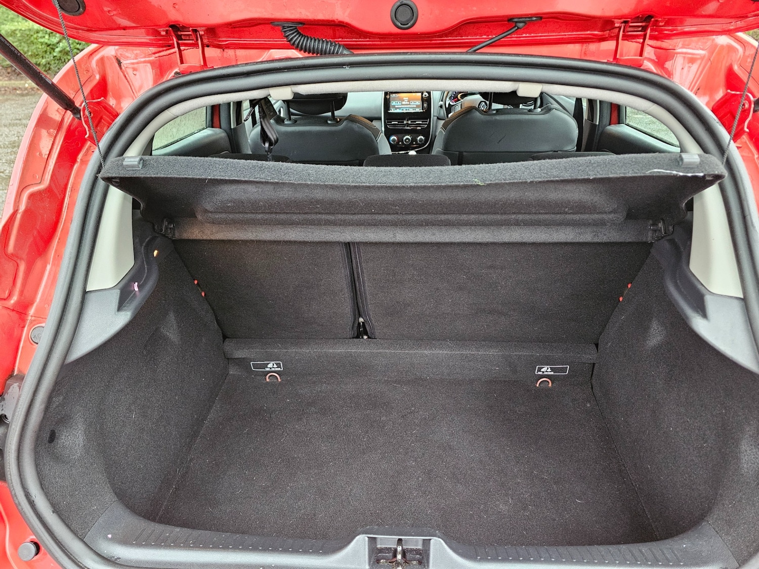 Used Renault Clio 2016 for sale - 76946751: Photo 16