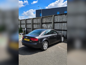Used Audi A4 2010 for sale - 79302048: Photo