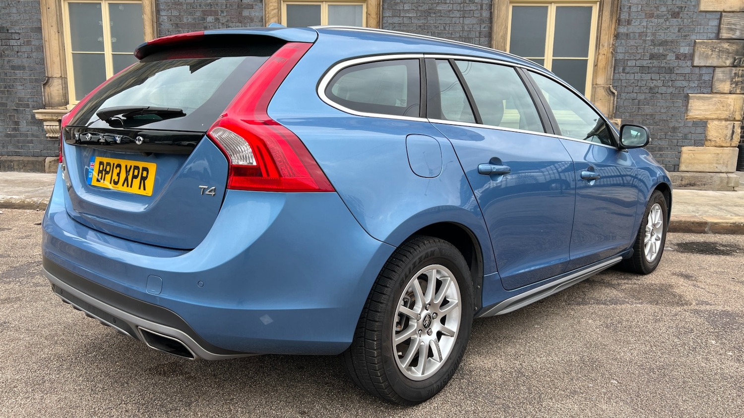 Used Volvo V60 2013 for sale - 76344718: Photo 12