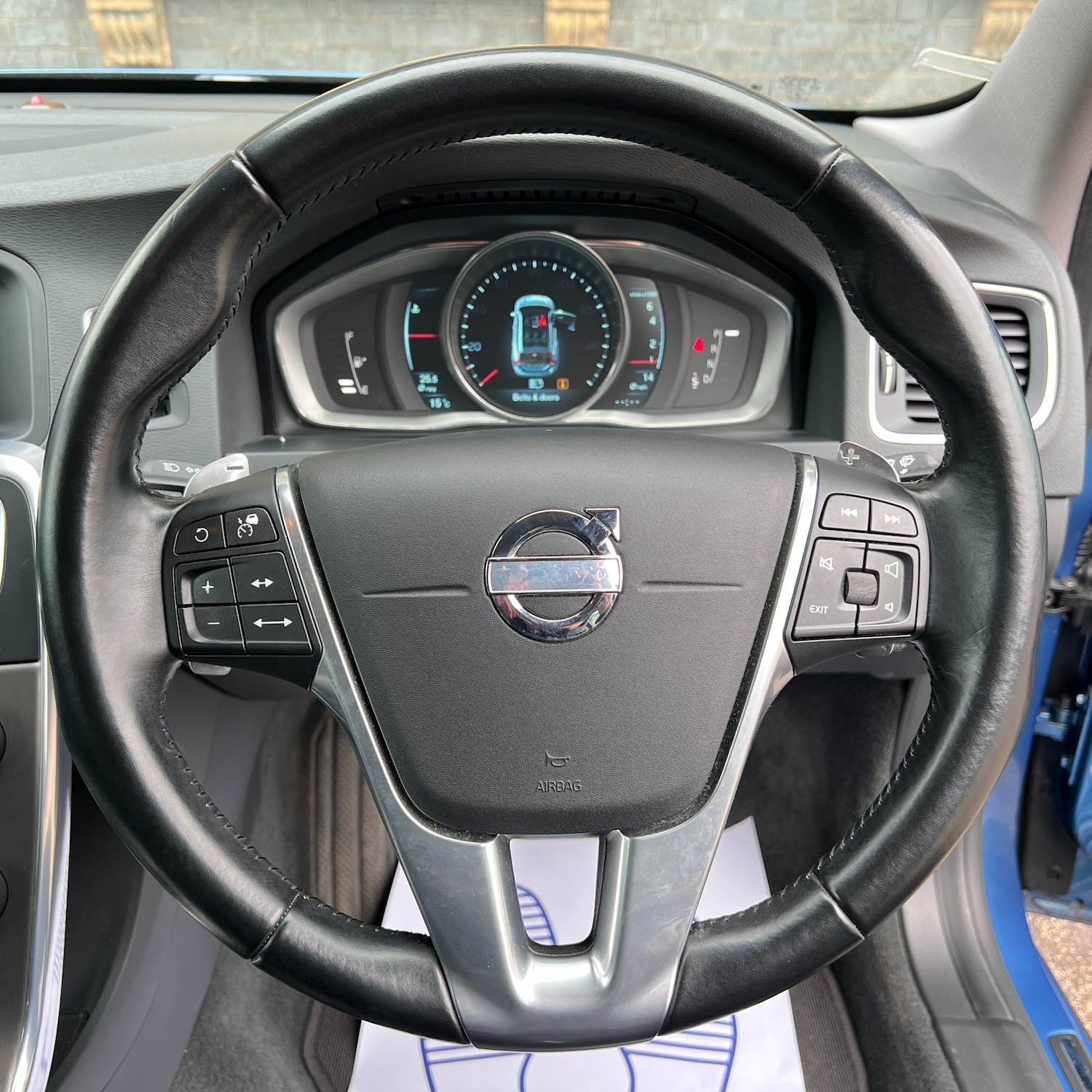 Used Volvo V60 2013 for sale - 76344718: Photo 30