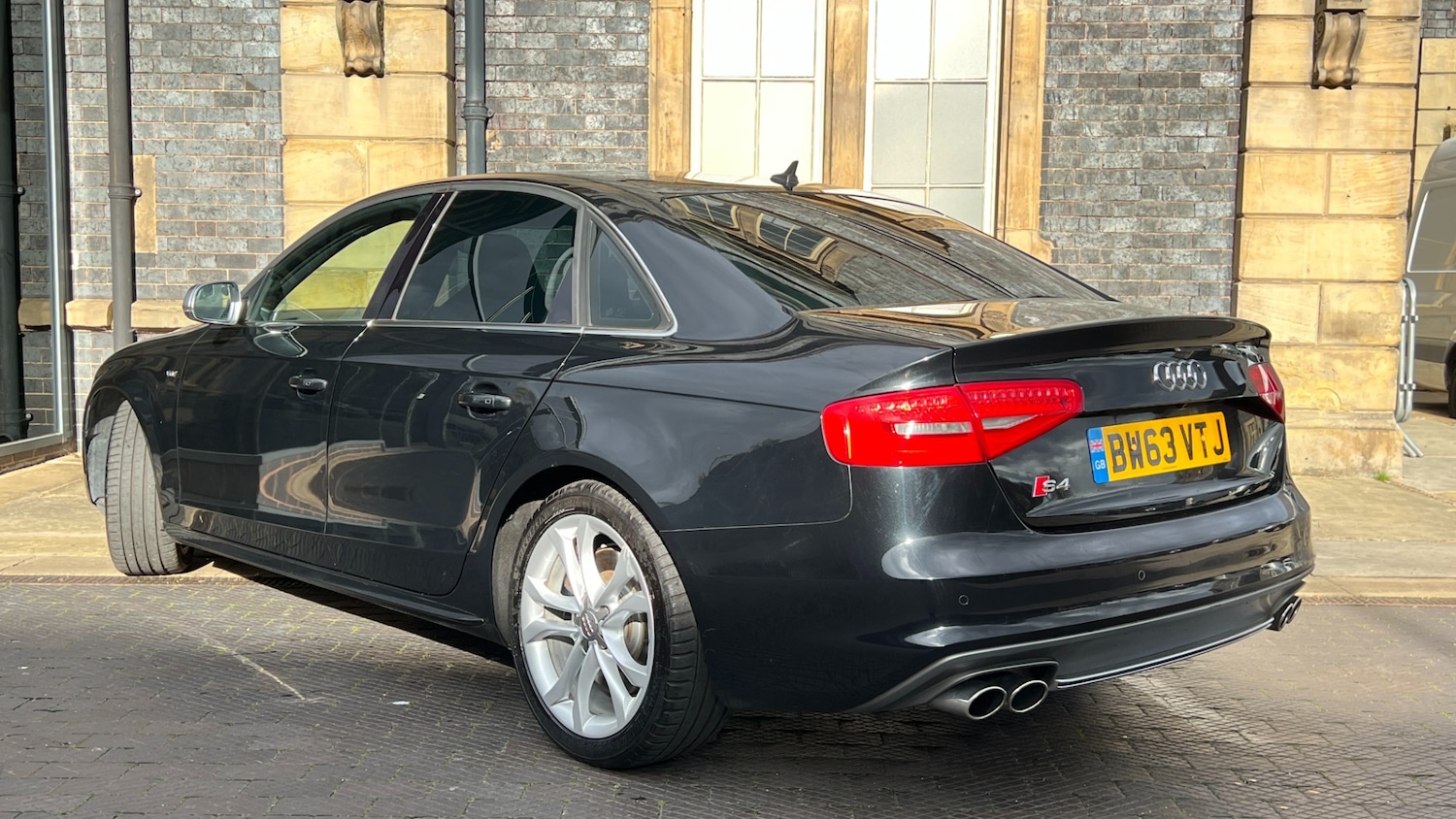 Used Audi A4 2013 for sale - 76344275: Photo 9