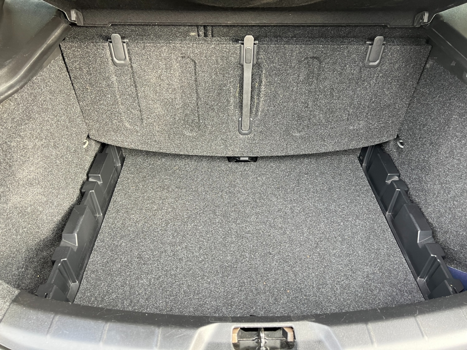 Used Volvo V40 2014 for sale - 76452464: Photo 12