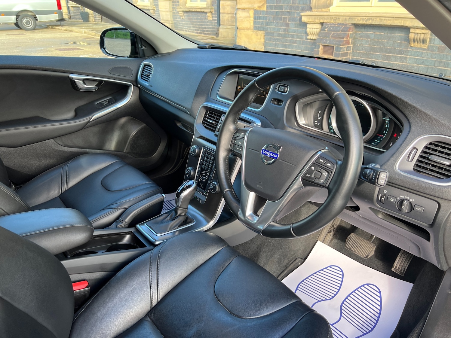 Used Volvo V40 2014 for sale - 76452464: Photo 20