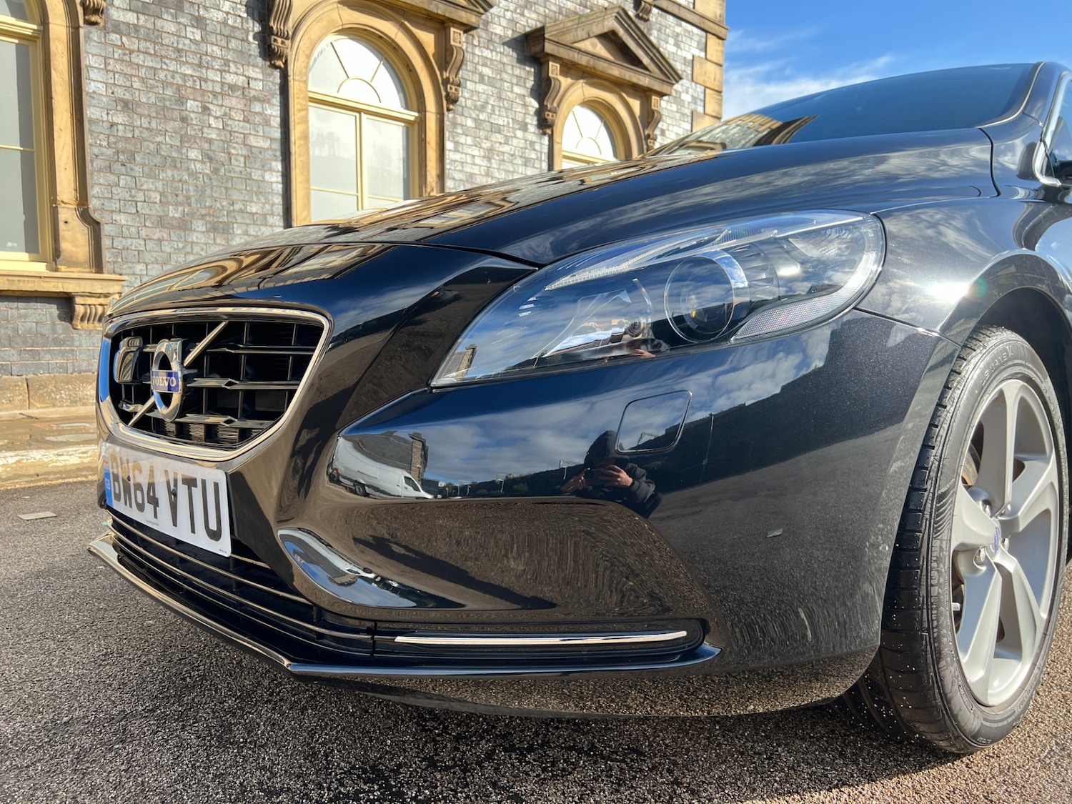 Used Volvo V40 2014 for sale - 76452464: Photo 57