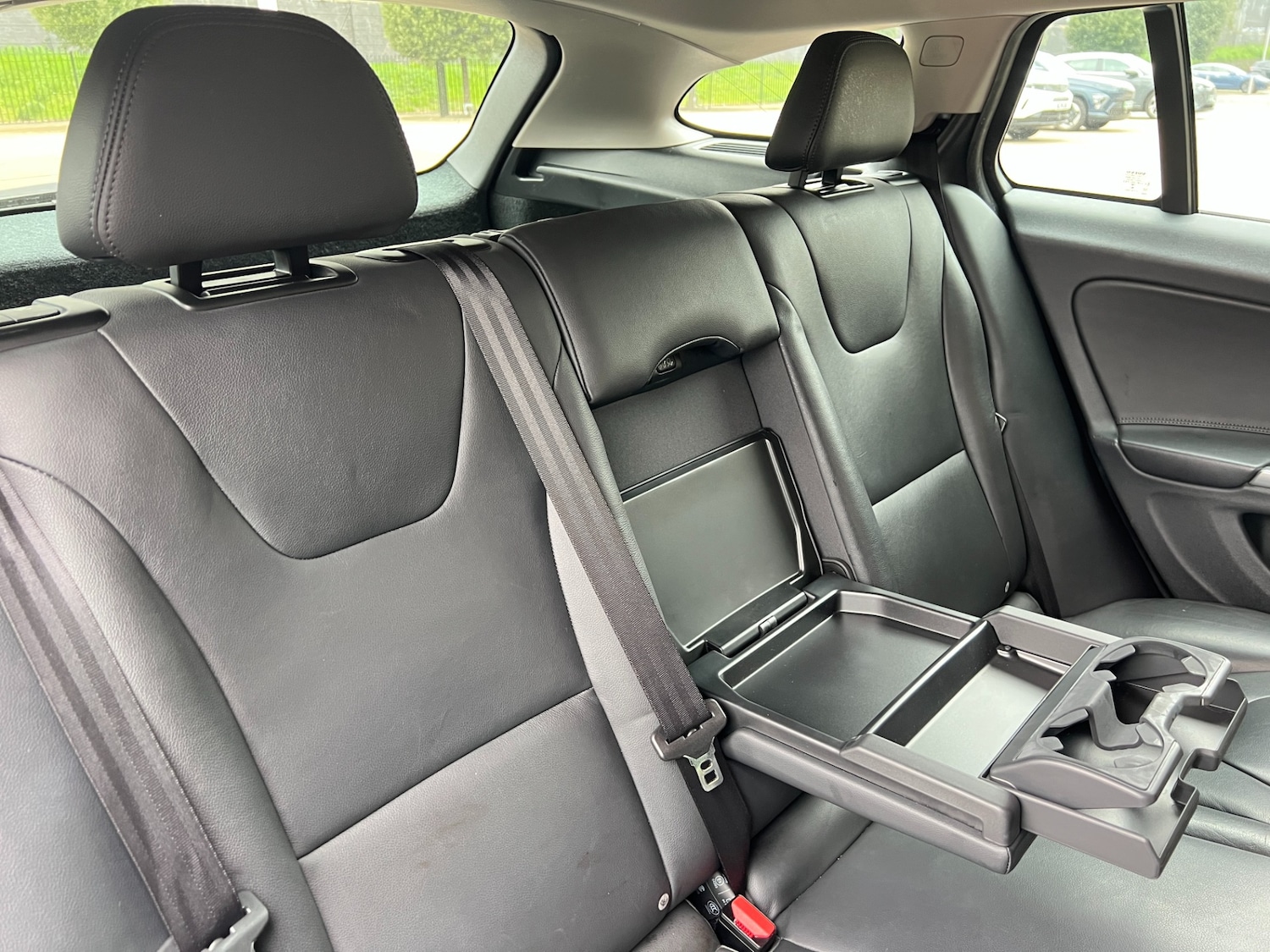 Used Volvo V60 2014 for sale - 76344622: Photo 26