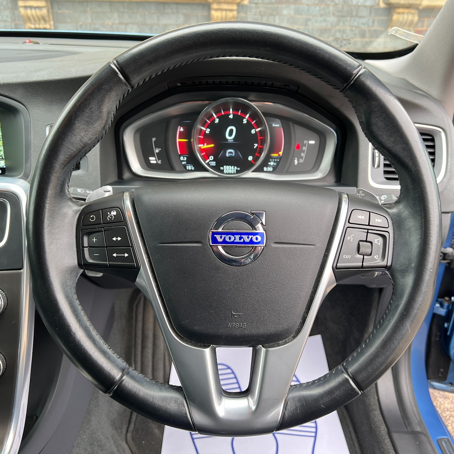 Used Volvo V60 2014 for sale - 76344622: Photo 40