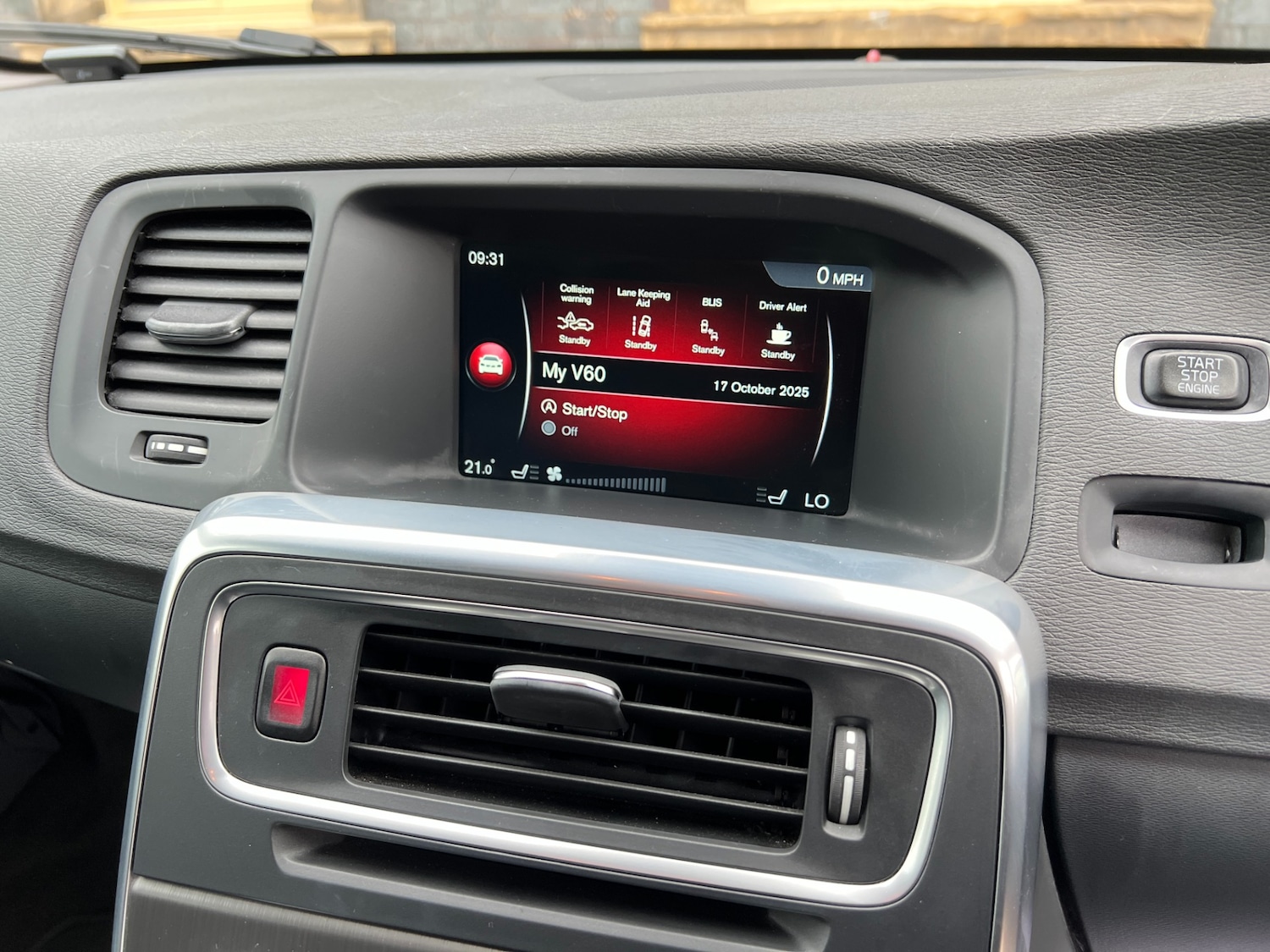 Used Volvo V60 2014 for sale - 76344622: Photo 44