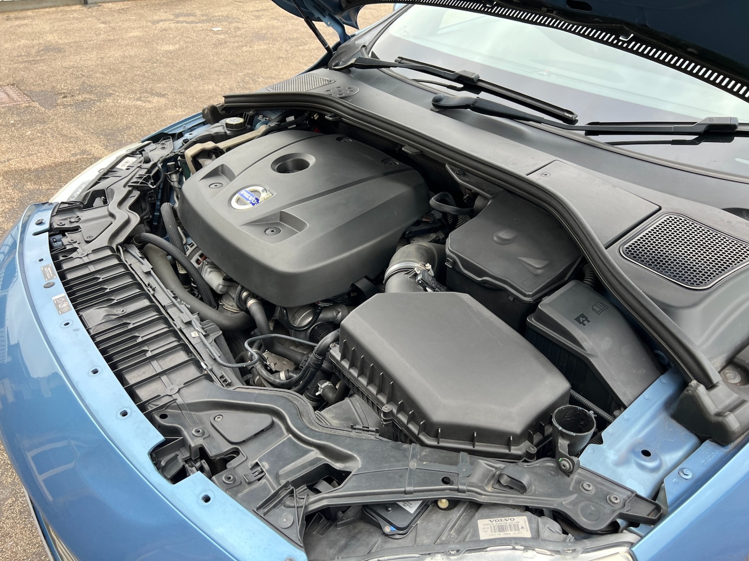Used Volvo V60 2014 for sale - 76344622: Photo 71