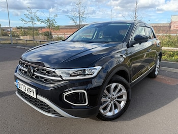 Used Volkswagen T-Roc 2024 for sale - 75699903: Photo