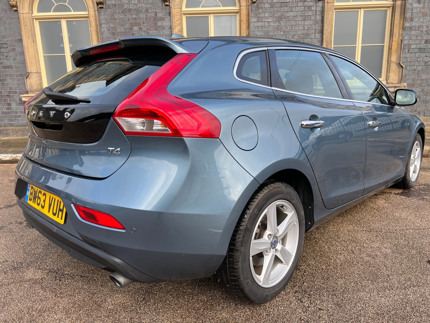 Used Volvo V40 2014 for sale - 76452405: Photo 13
