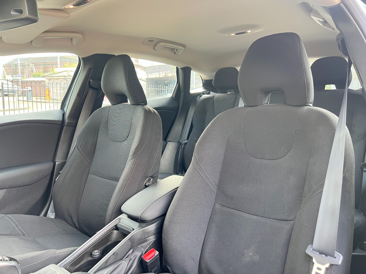 Used Volvo V40 2014 for sale - 76452405: Photo 23