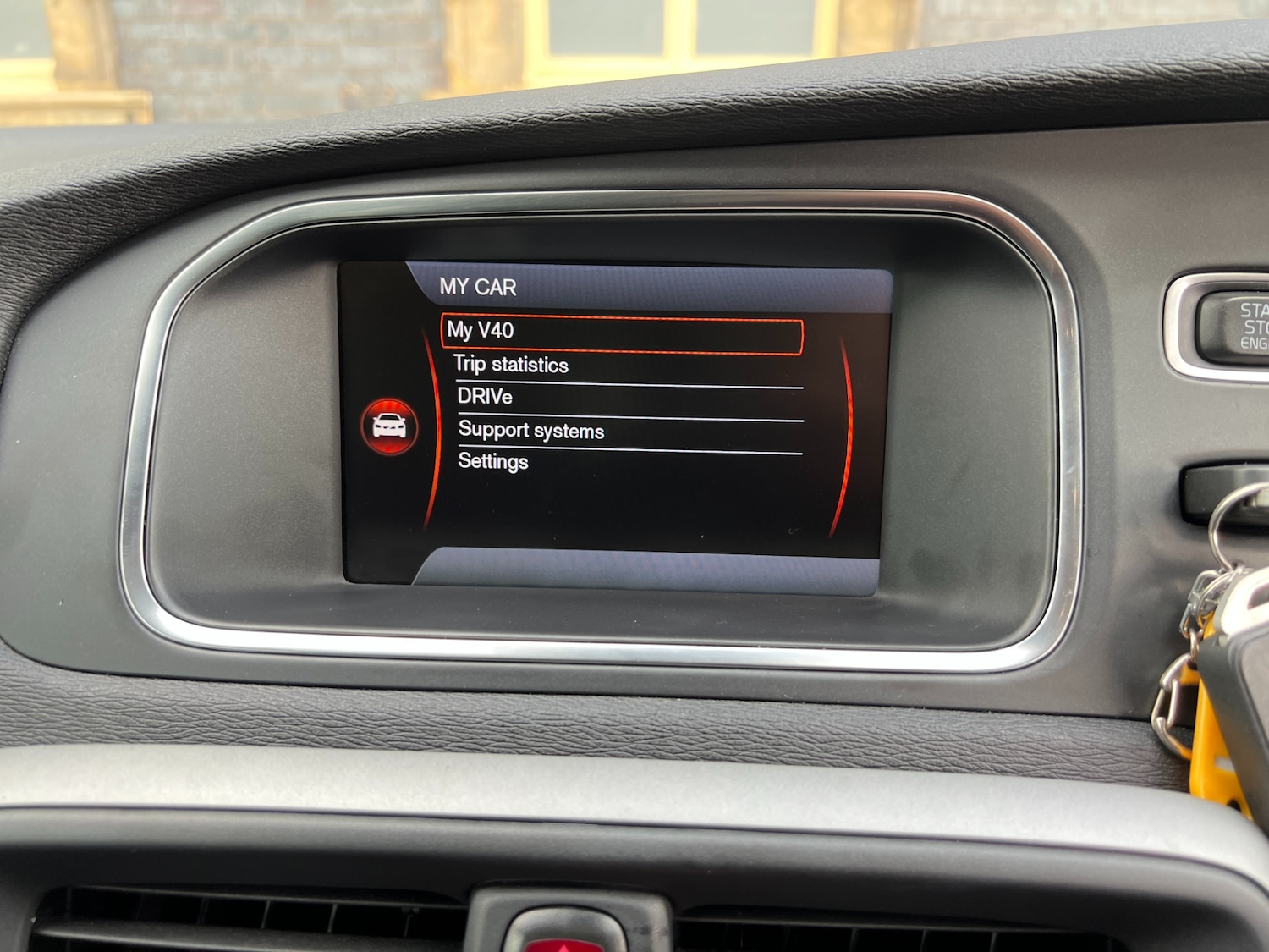 Used Volvo V40 2014 for sale - 76452405: Photo 39