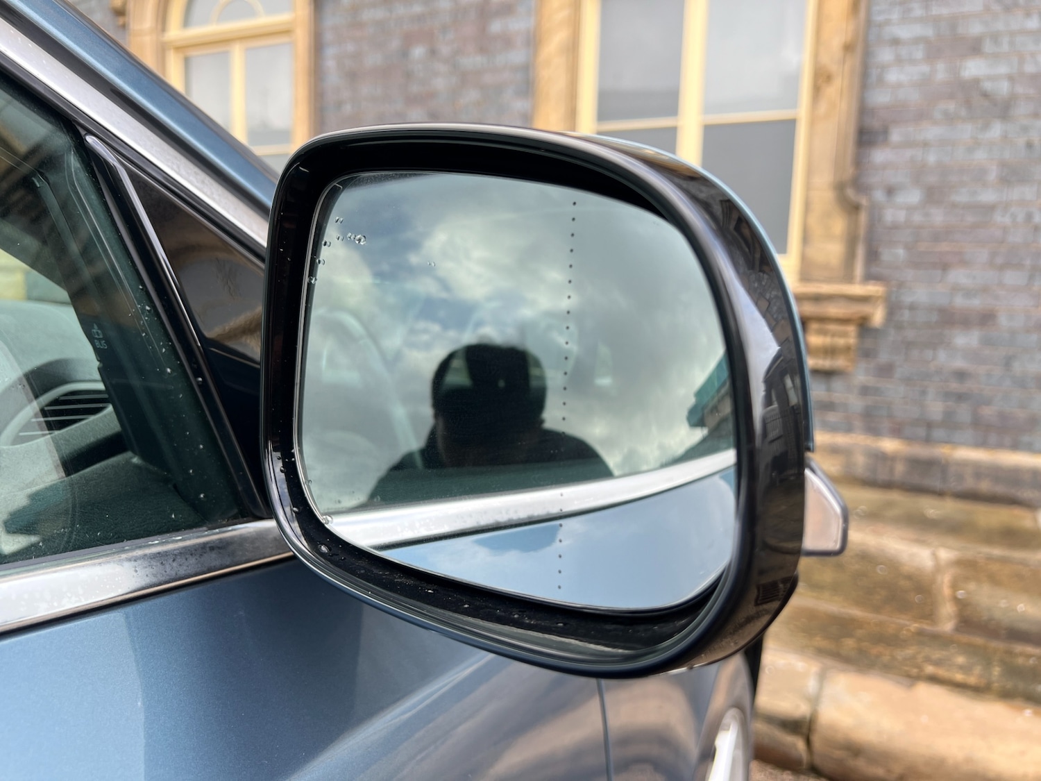 Used Volvo V40 2014 for sale - 76452405: Photo 45