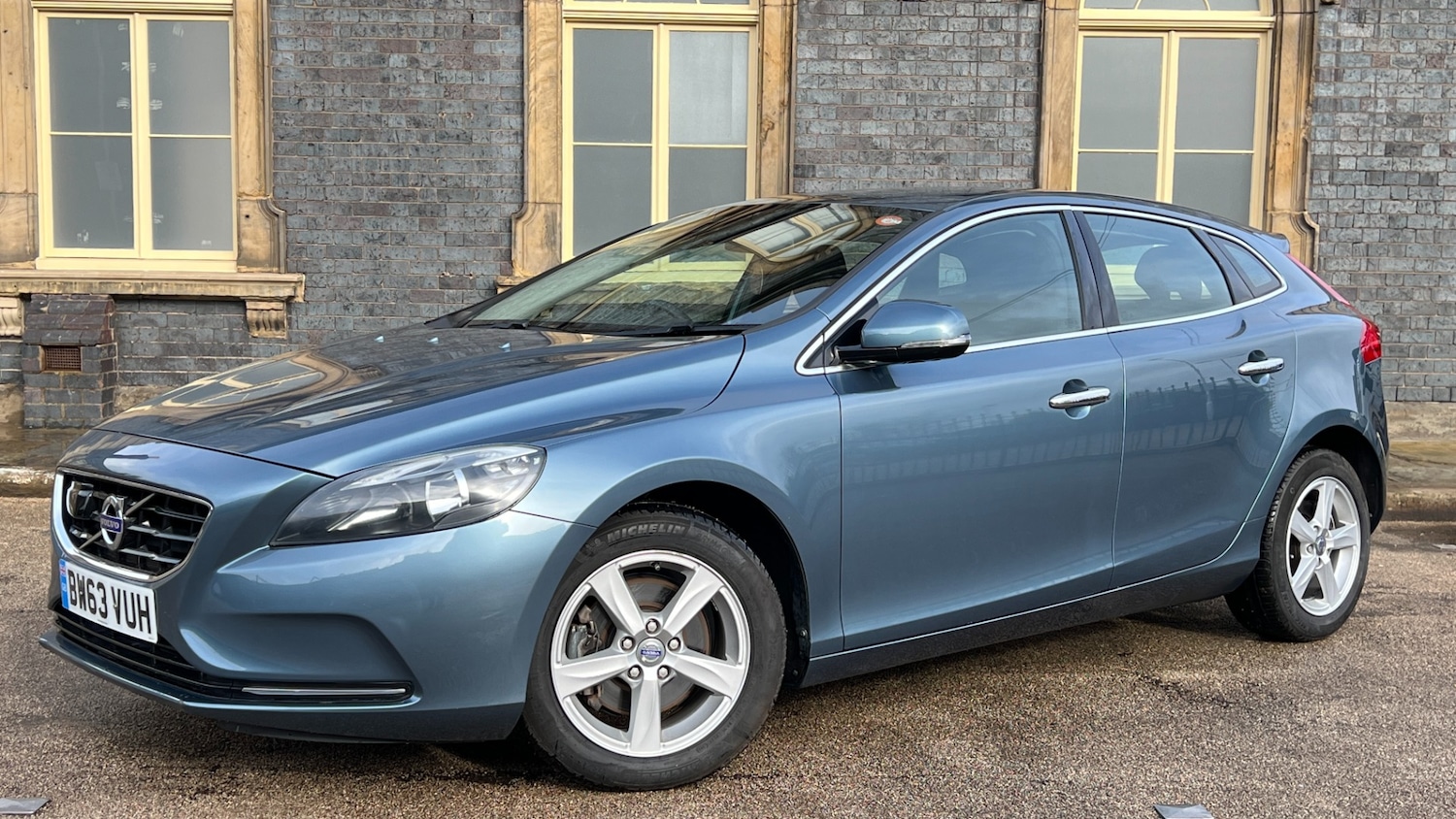Used Volvo V40 2014 for sale - 76452405: Photo 5
