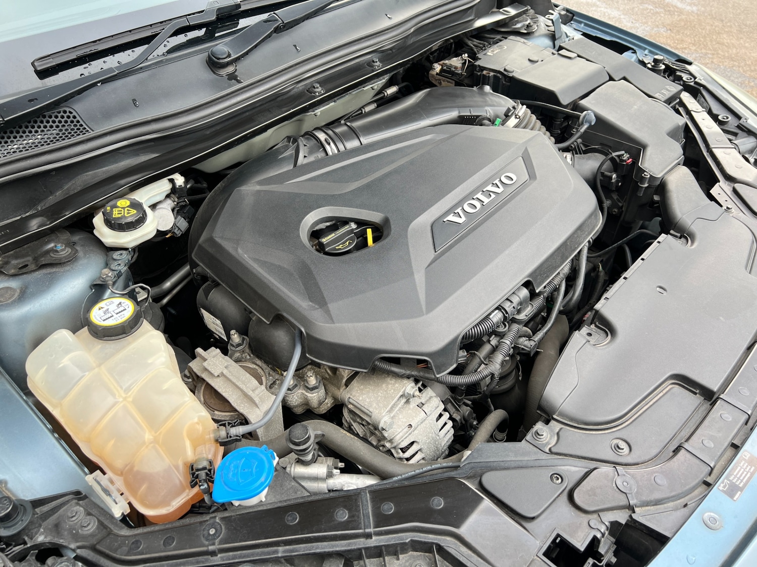 Used Volvo V40 2014 for sale - 76452405: Photo 58