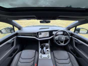 Used Volkswagen Touareg 2022 for sale - 75327521: Photo