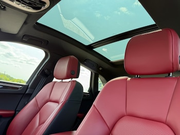 Used Porsche Macan 2023 for sale - 75508225: Photo