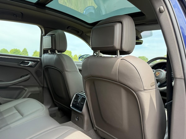 Used Porsche Macan 2023 for sale - 75140738: Photo 24