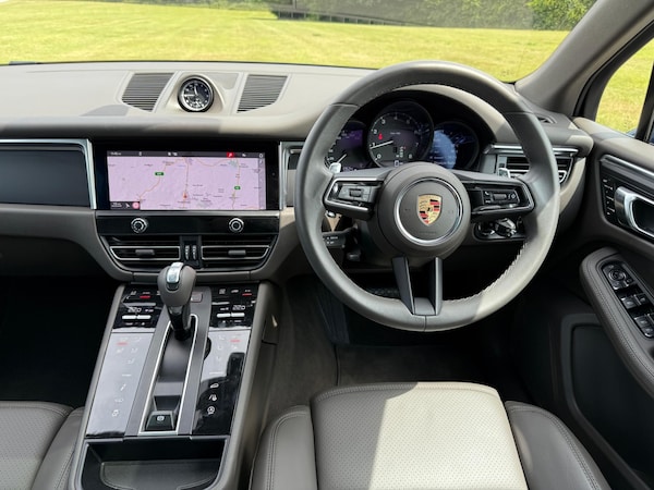 Used Porsche Macan 2023 for sale - 75140738: Photo 34