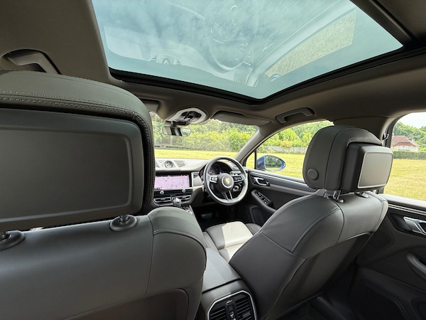 Used Porsche Macan 2023 for sale - 75140738: Photo 5
