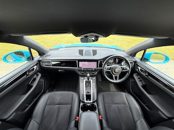 Used Porsche Macan 2020 for sale - 75141075: Photo