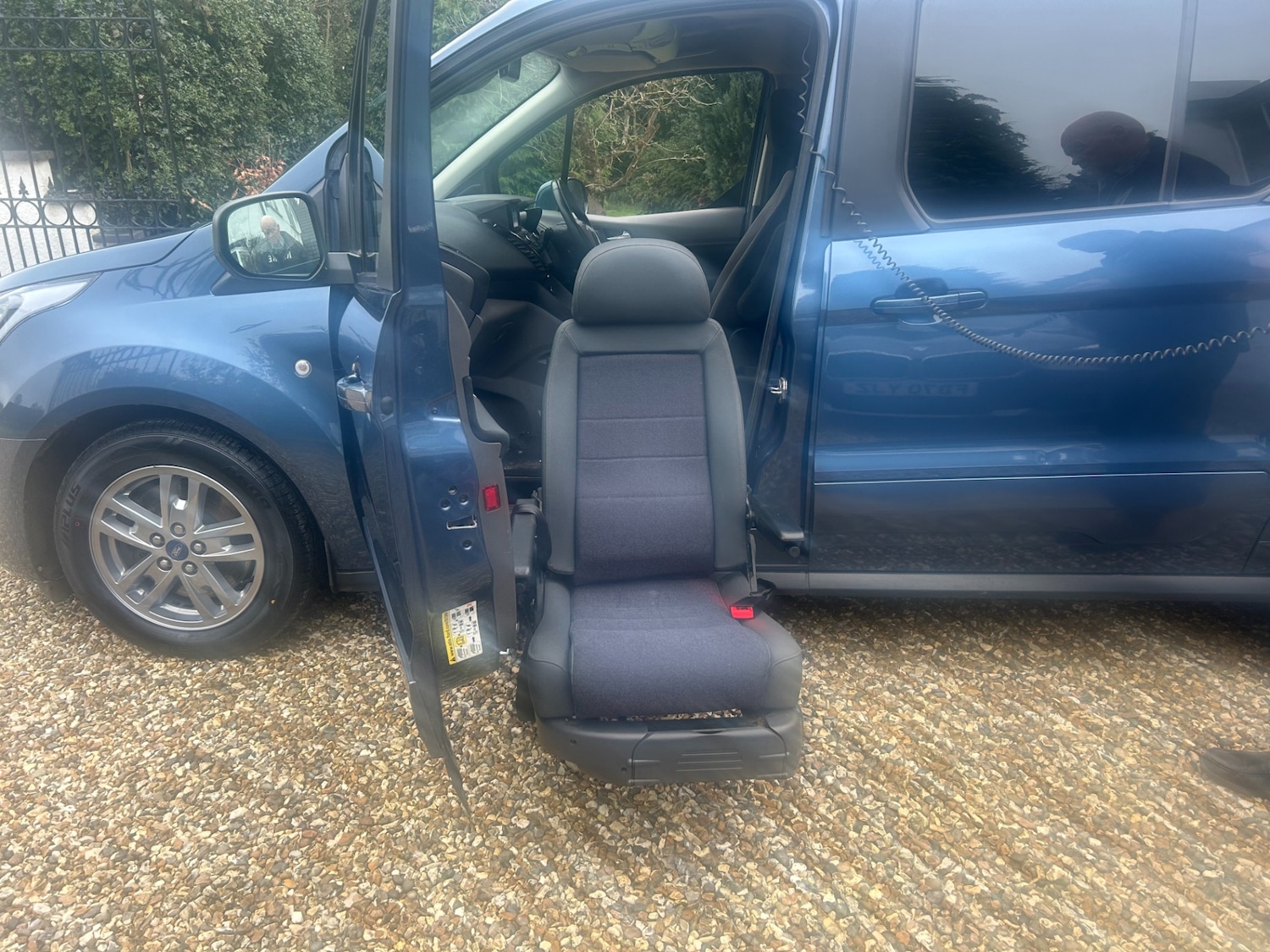 Used Ford Grand Tourneo Connect 2022 for sale - 77493543: Photo 2