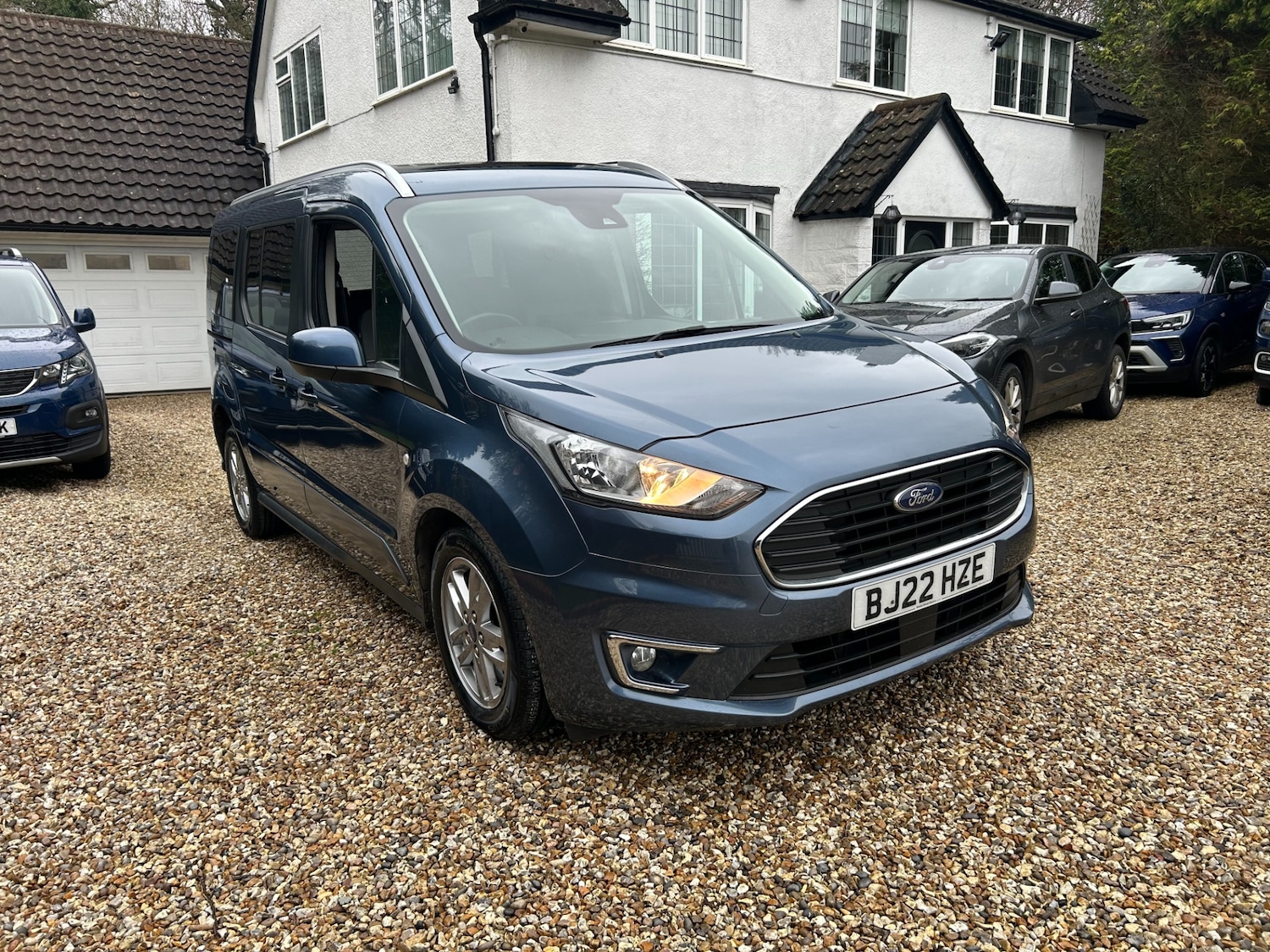 Used Ford Grand Tourneo Connect 2022 for sale - 77493543: Photo 6