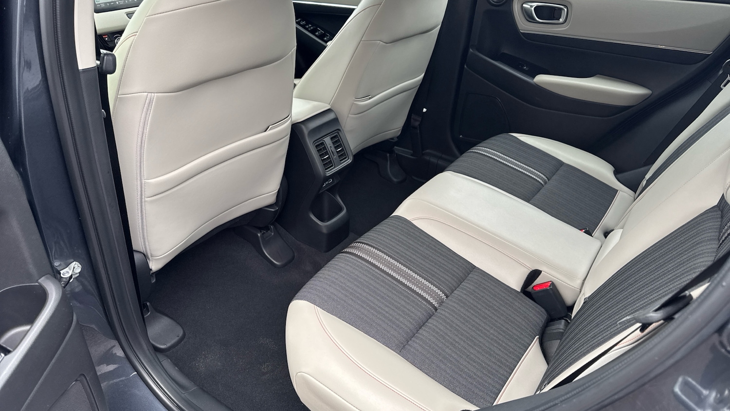 Used Honda HR-V 2023 for sale - 77420960: Photo 30