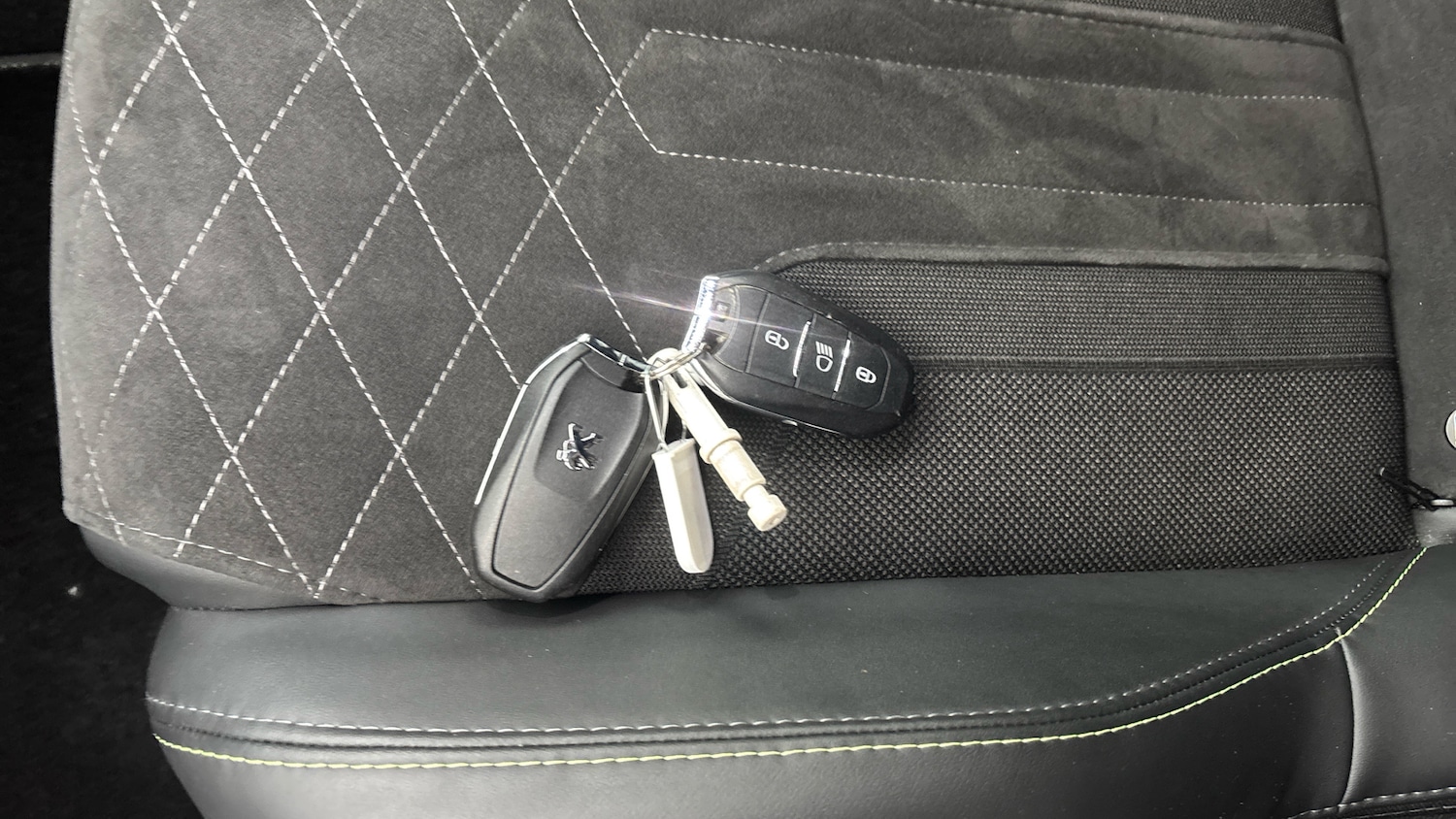 Used Peugeot 208 2022 for sale - 76196393: Photo 20