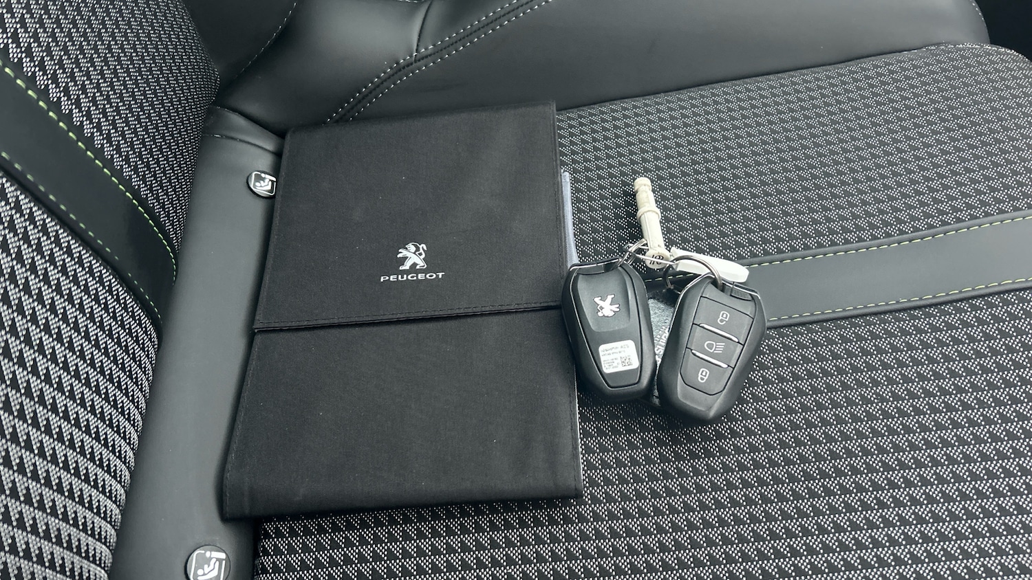 Used Peugeot 208 2022 for sale - 76532079: Photo 19