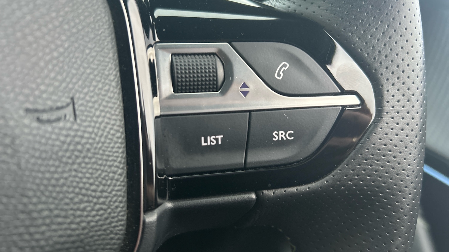 Used Peugeot 208 2022 for sale - 76532079: Photo 23