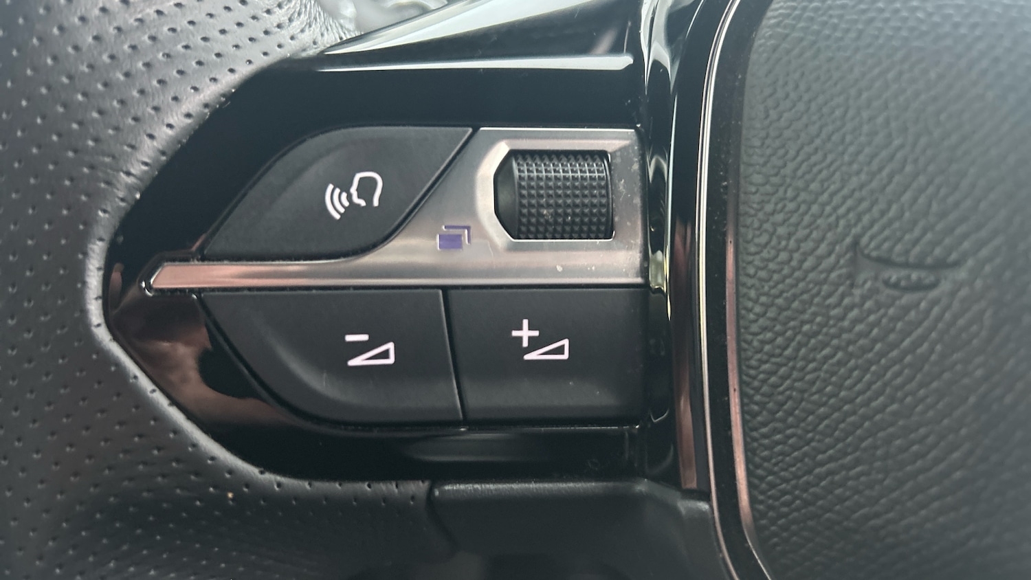 Used Peugeot 208 2022 for sale - 76532079: Photo 24