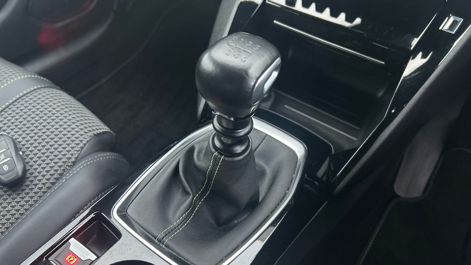 Used Peugeot 208 2022 for sale - 76532079: Photo 38