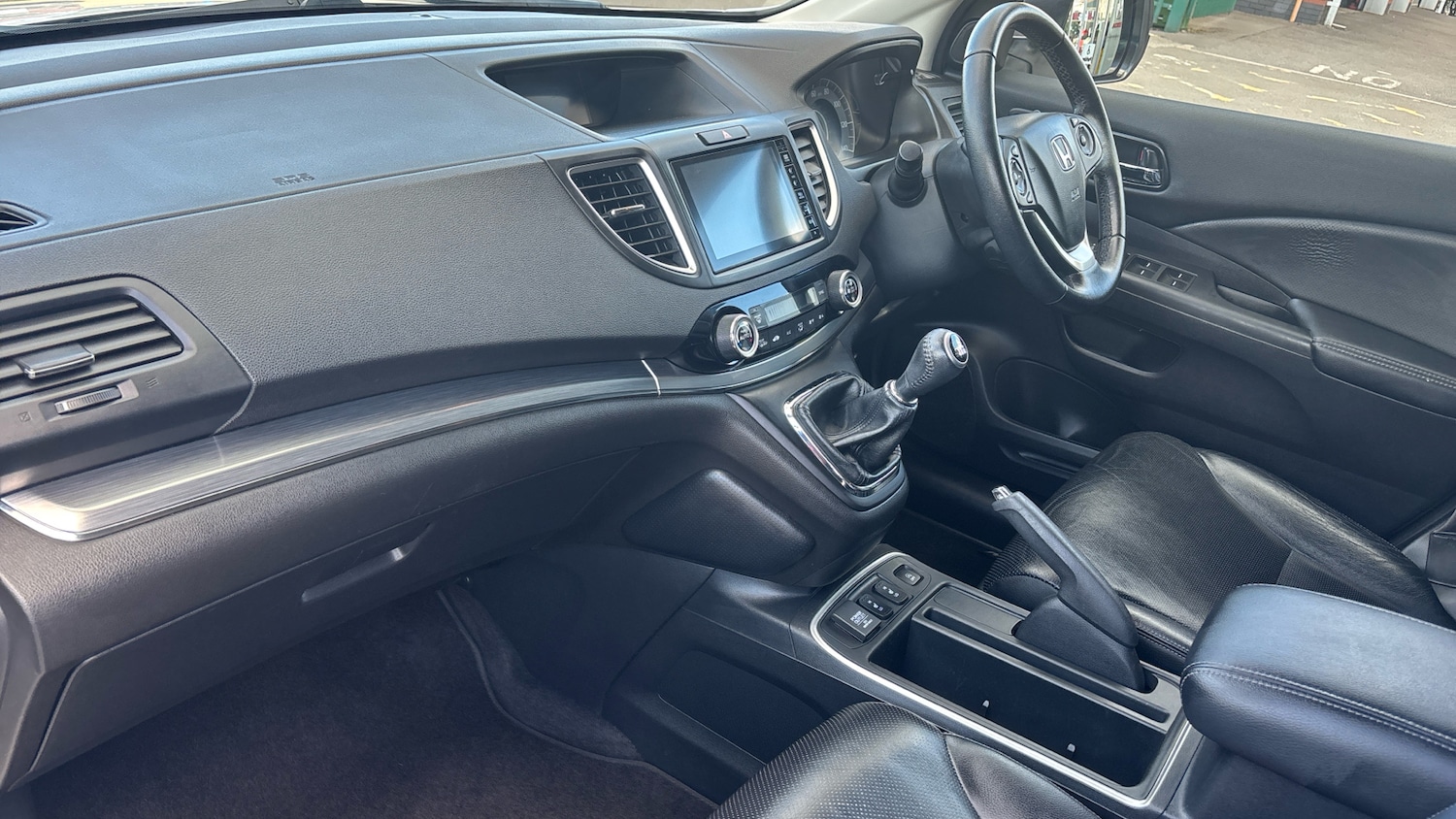 Used Honda CR-V 2016 for sale - 76131181: Photo 2