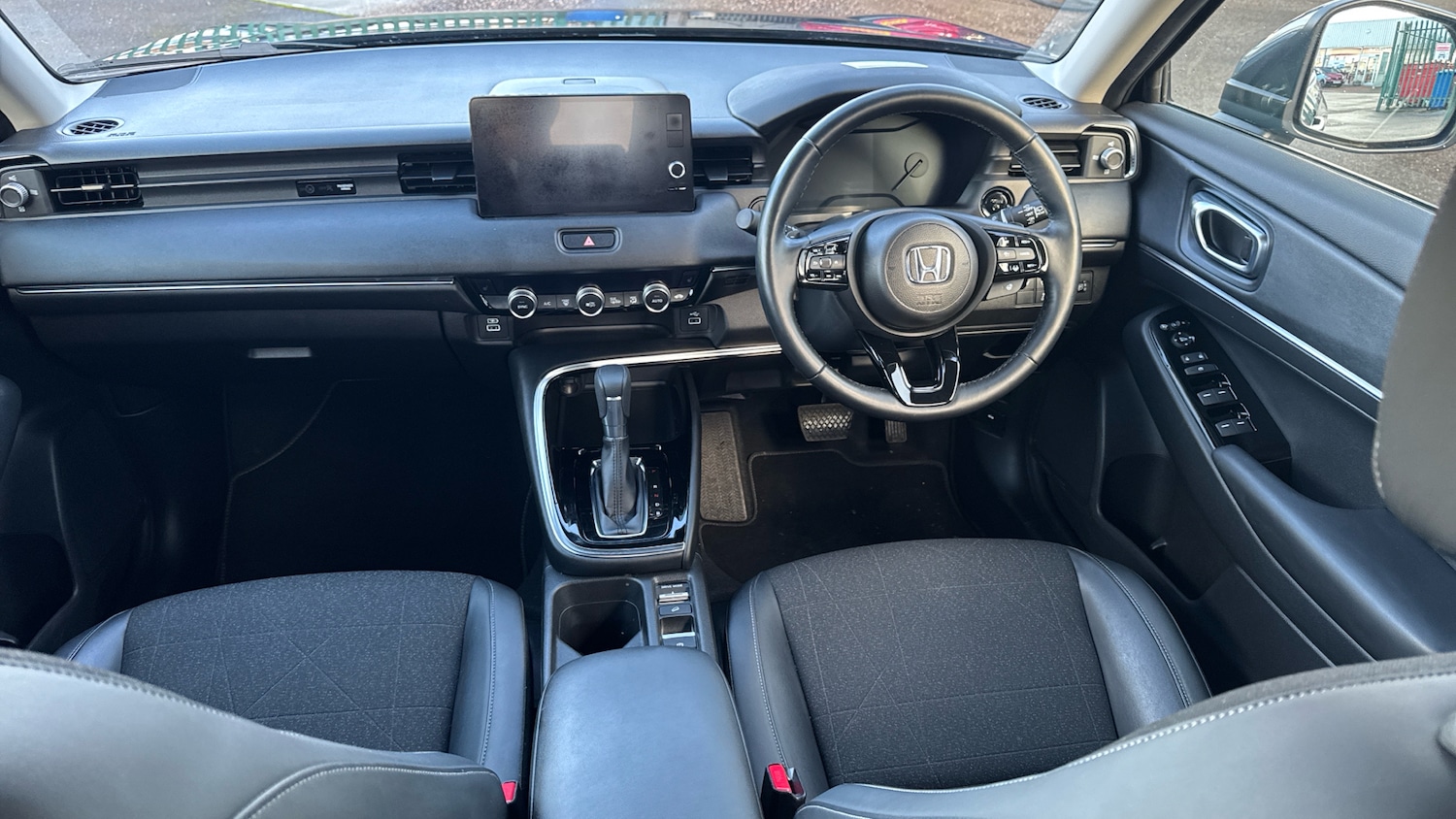 Used Honda HR-V 2023 for sale - 76696879: Photo 4