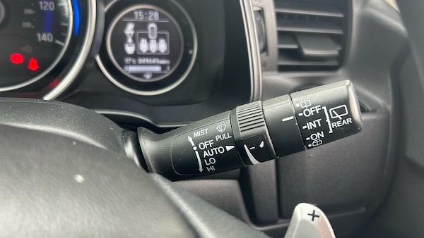 Used Honda Jazz 2015 for sale - 76079668: Photo 15