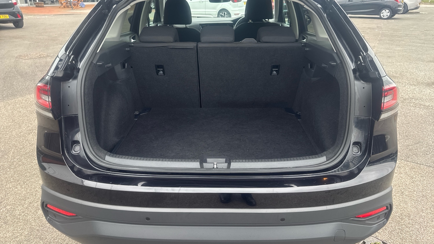 Used Volkswagen Taigo 2023 for sale - 76104648: Photo 4