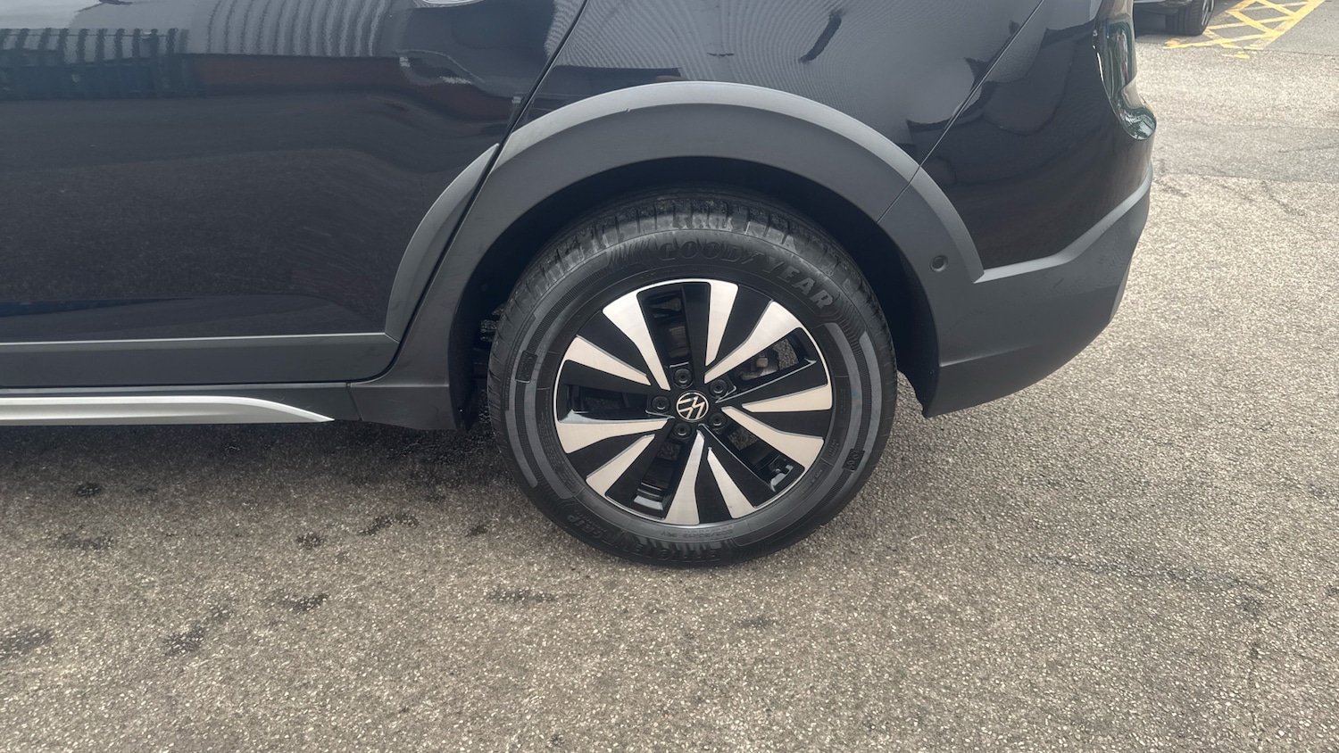 Used Volkswagen Taigo 2023 for sale - 76104648: Photo 41