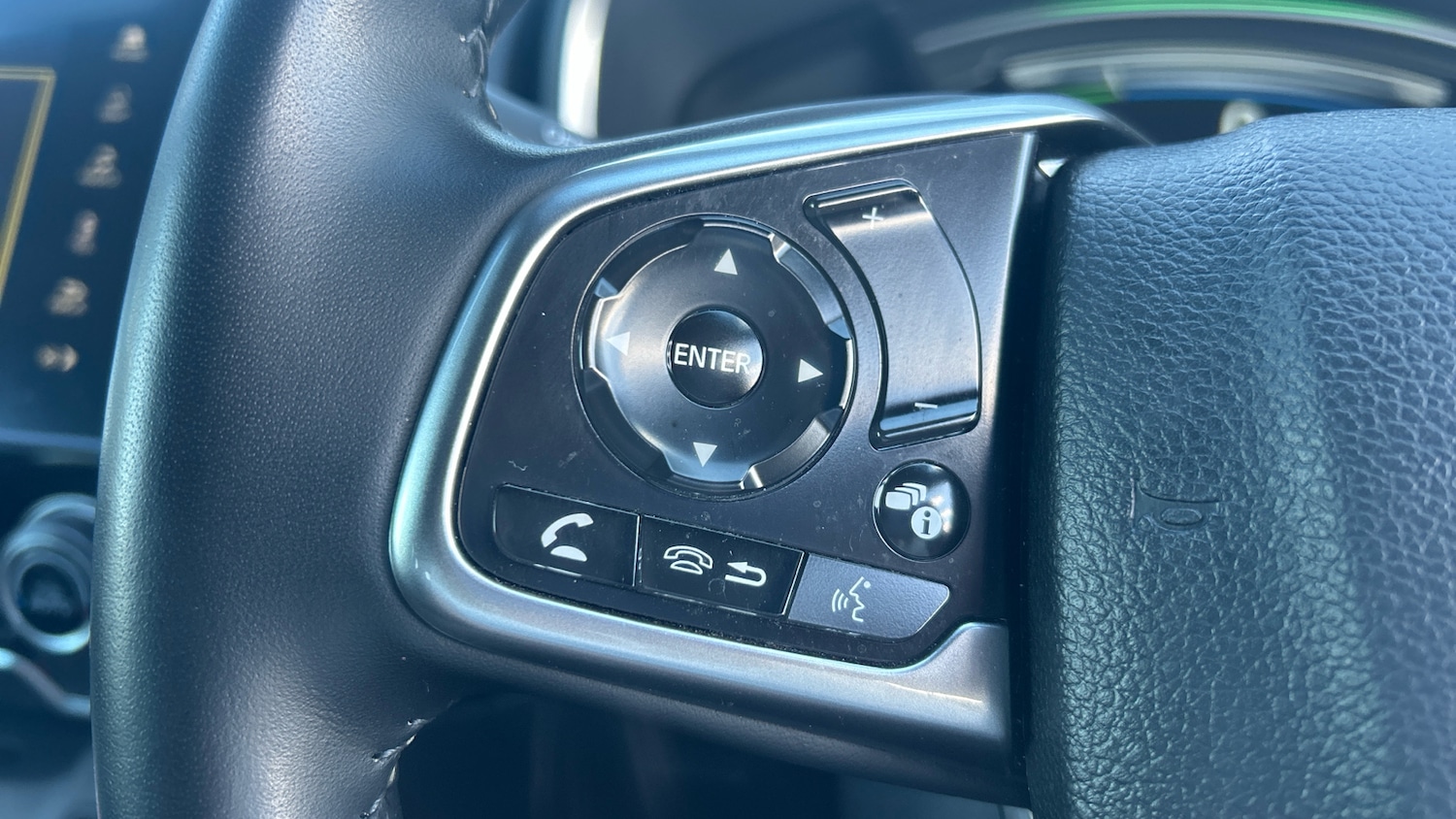 Used Honda CR-V 2023 for sale - 76181279: Photo 17