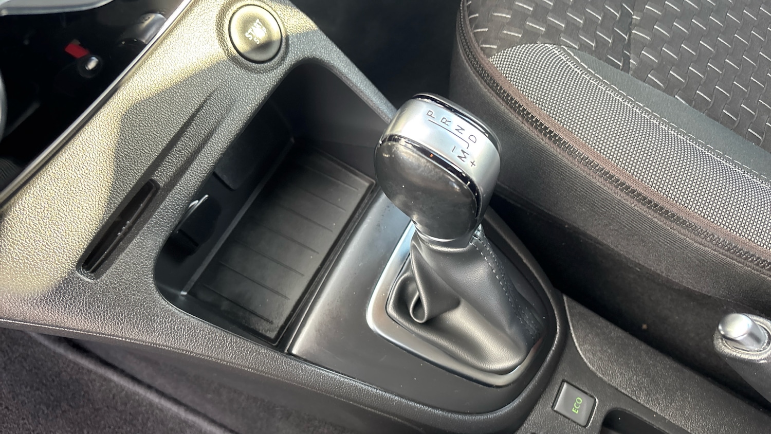 Used Renault Captur 2018 for sale - 76117342: Photo 13