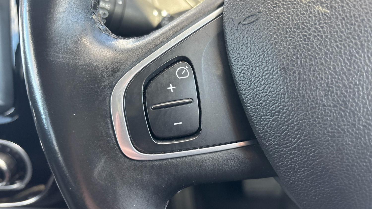 Used Renault Captur 2018 for sale - 76117342: Photo 21