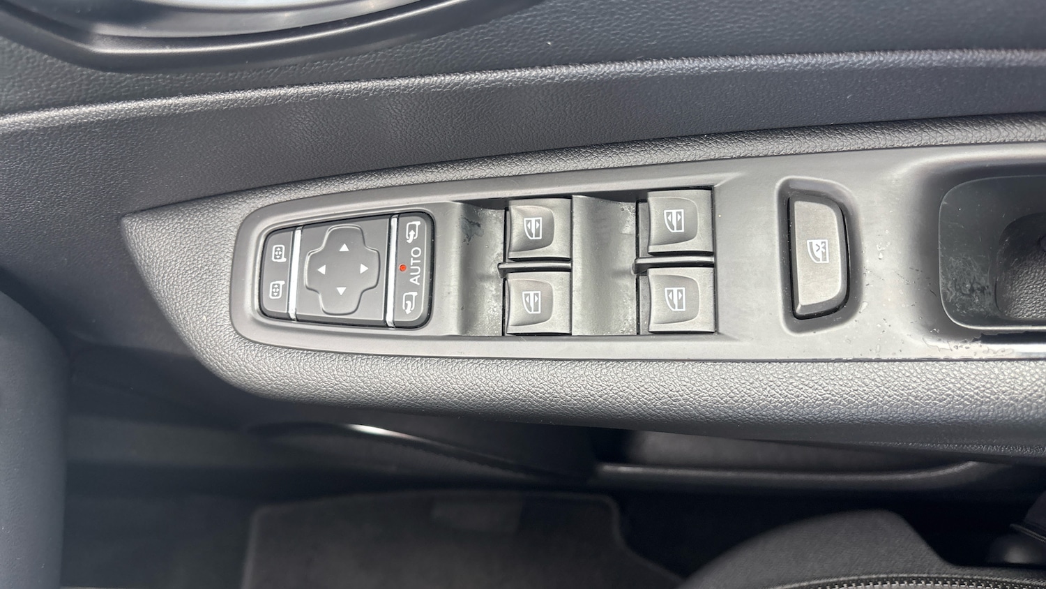 Used Renault Captur 2018 for sale - 76117342: Photo 23