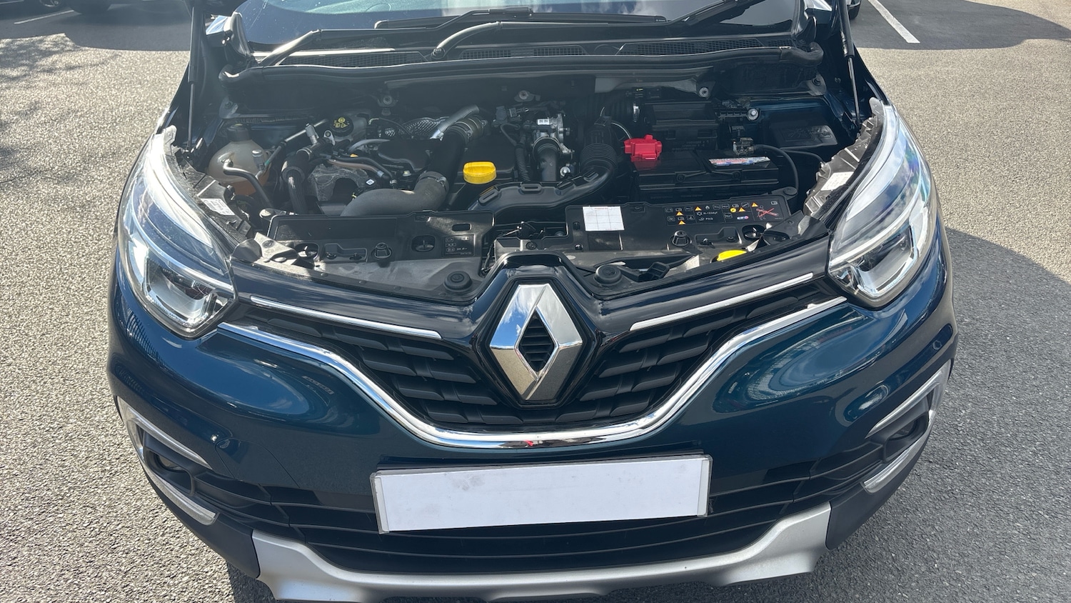 Used Renault Captur 2018 for sale - 76117342: Photo 8