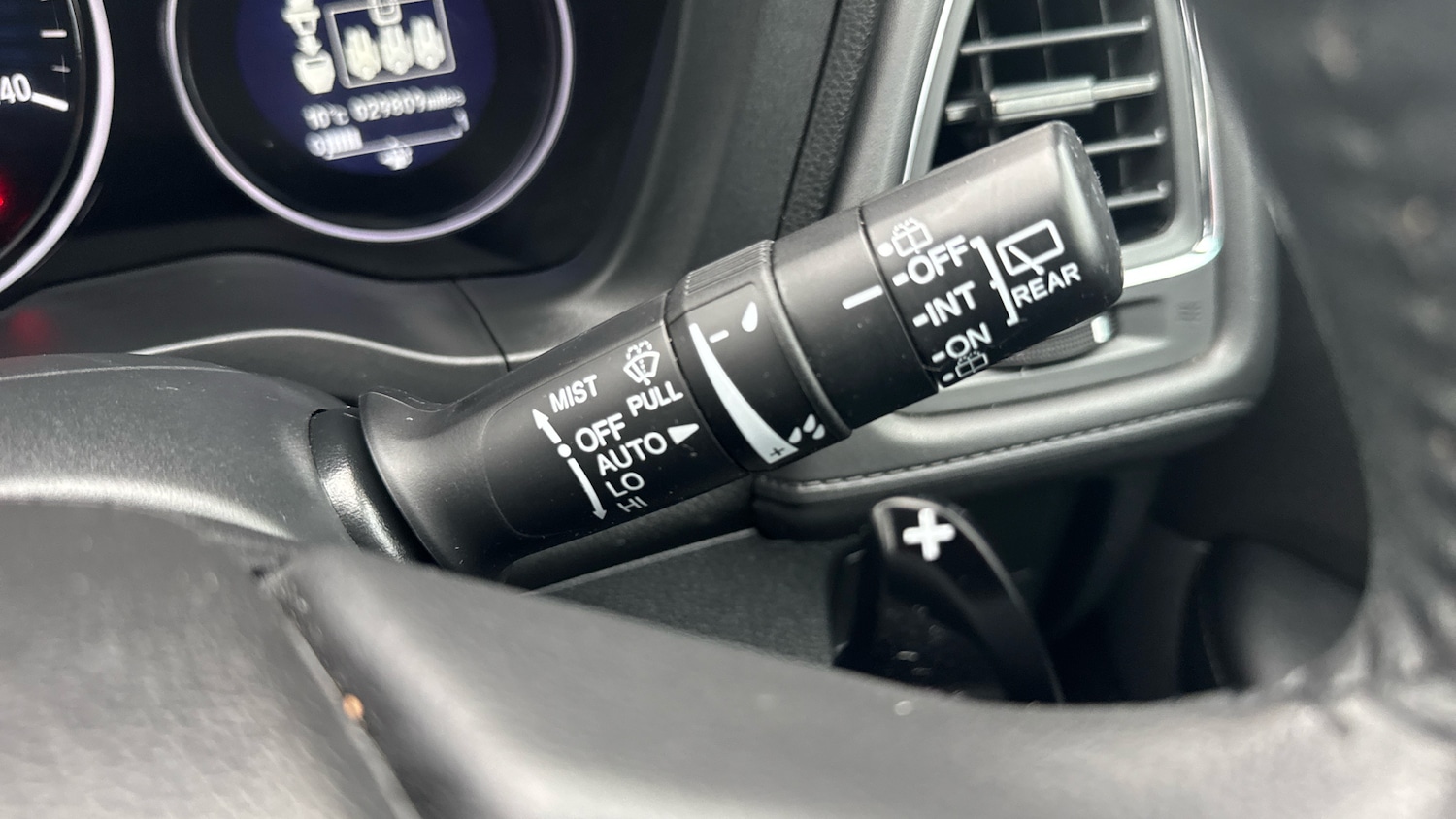 Used Honda HR-V 2018 for sale - 76983874: Photo 16