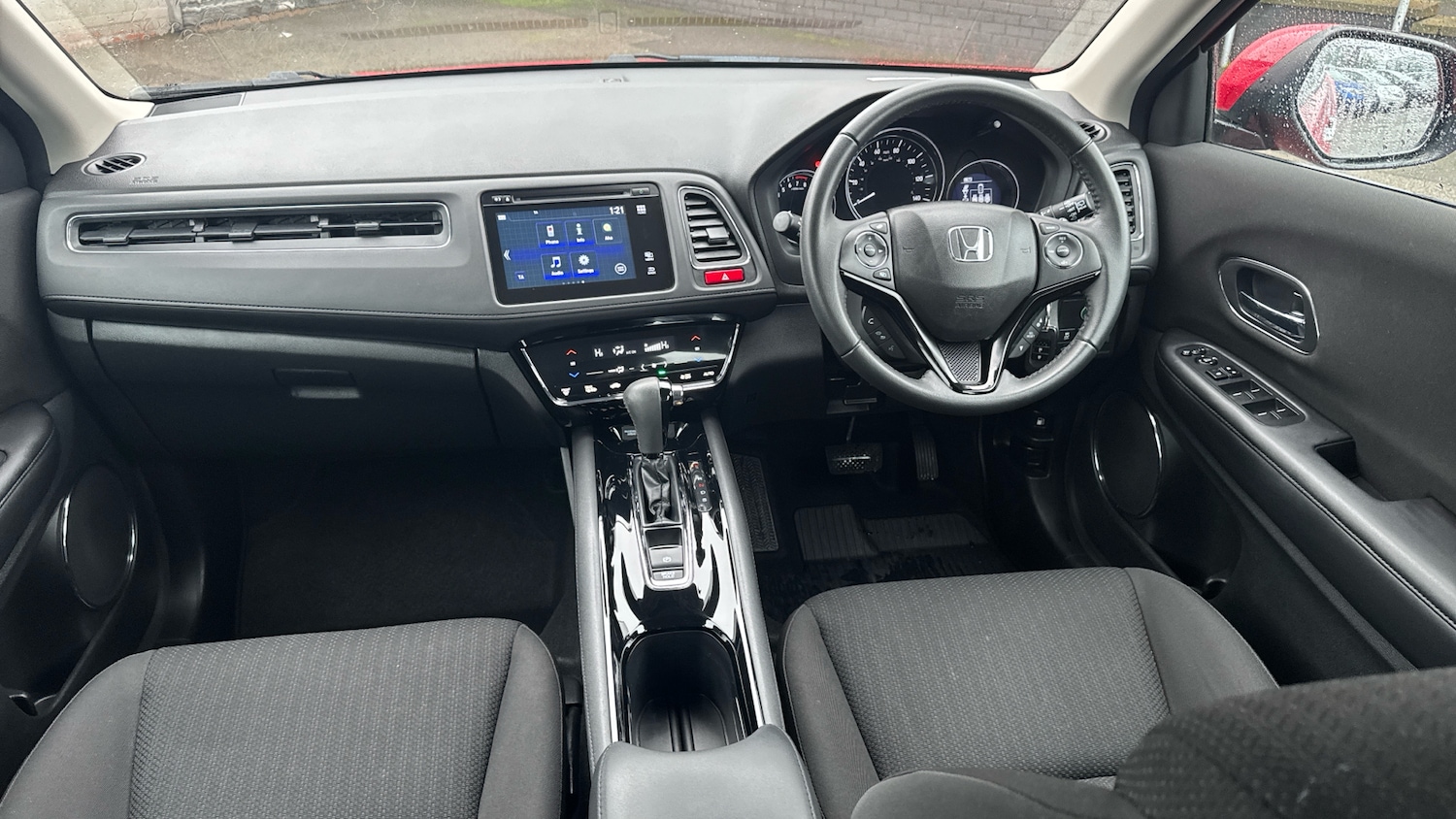 Used Honda HR-V 2018 for sale - 76983874: Photo 4