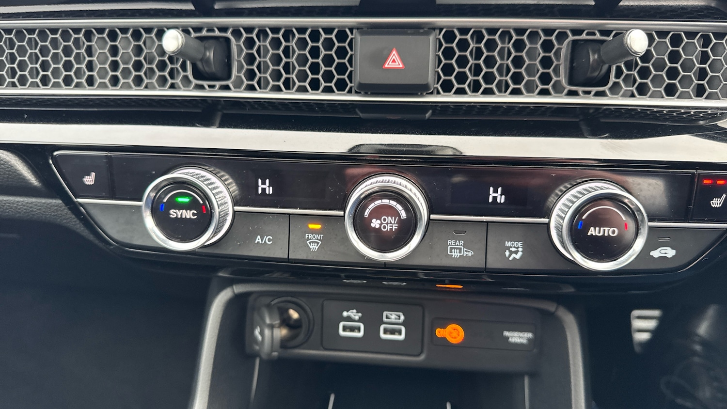 Used Honda Civic 2024 for sale - 76881560: Photo 25