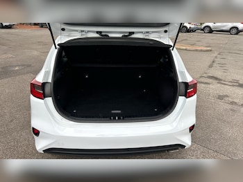 Used Kia Ceed 2019 for sale - 76405142: Photo