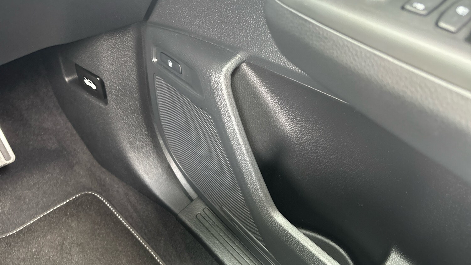 2025 Honda CR-V 2.0 ePHEV Advance Tech 5dr eCVT Estate Estate Hybrid Automatic - Picture 22 of 24